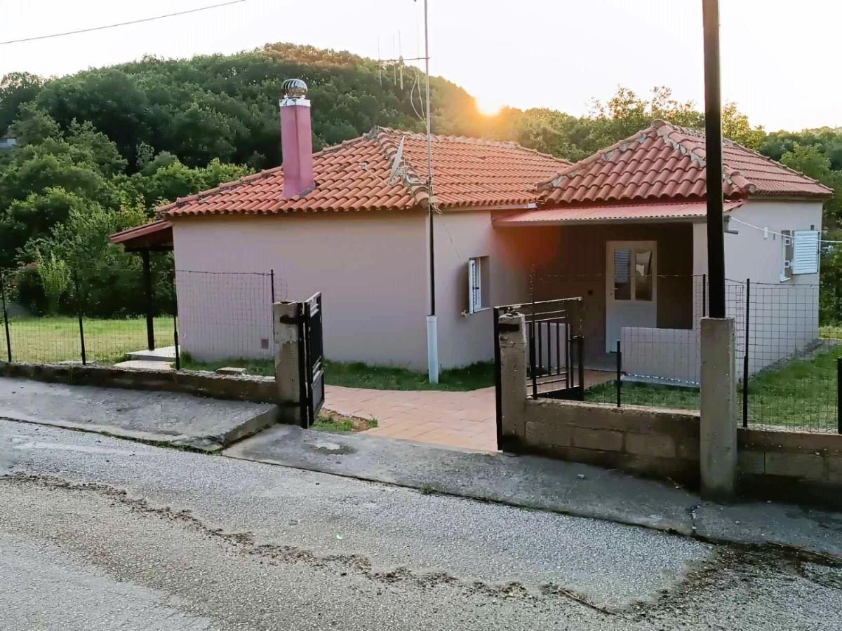 فيلا Billy'S House كالامباكا المظهر الخارجي الصورة